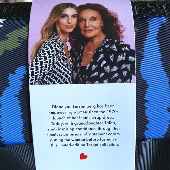 DVF for Target 3 Pack Travel Pouches Disco Zebra, Arrow Geo, Ginkgo - Picture 7 of 11